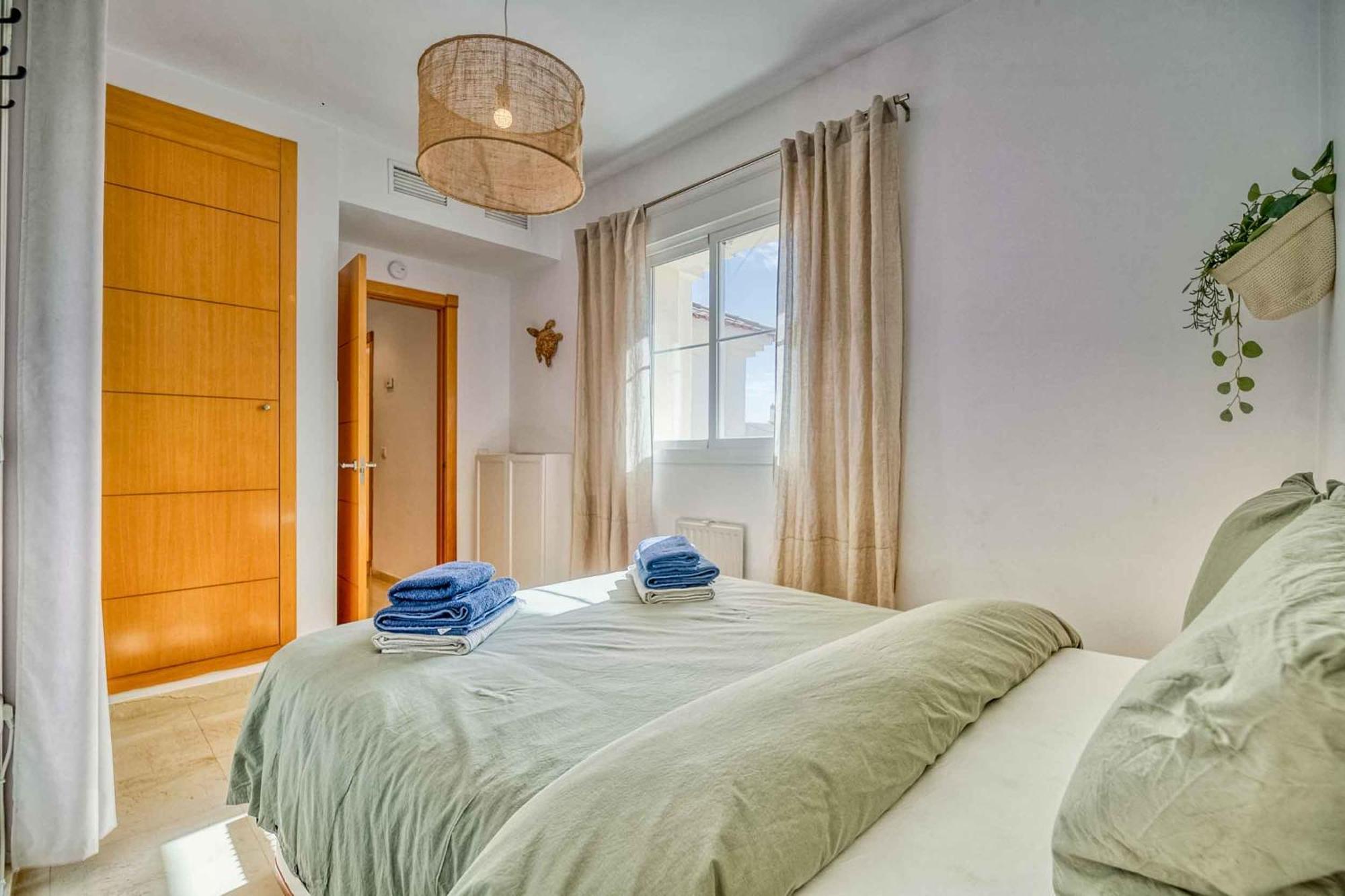 116 - Penthouse With Views And Pool, 5min Away From Golf Course! * Benalmadena
