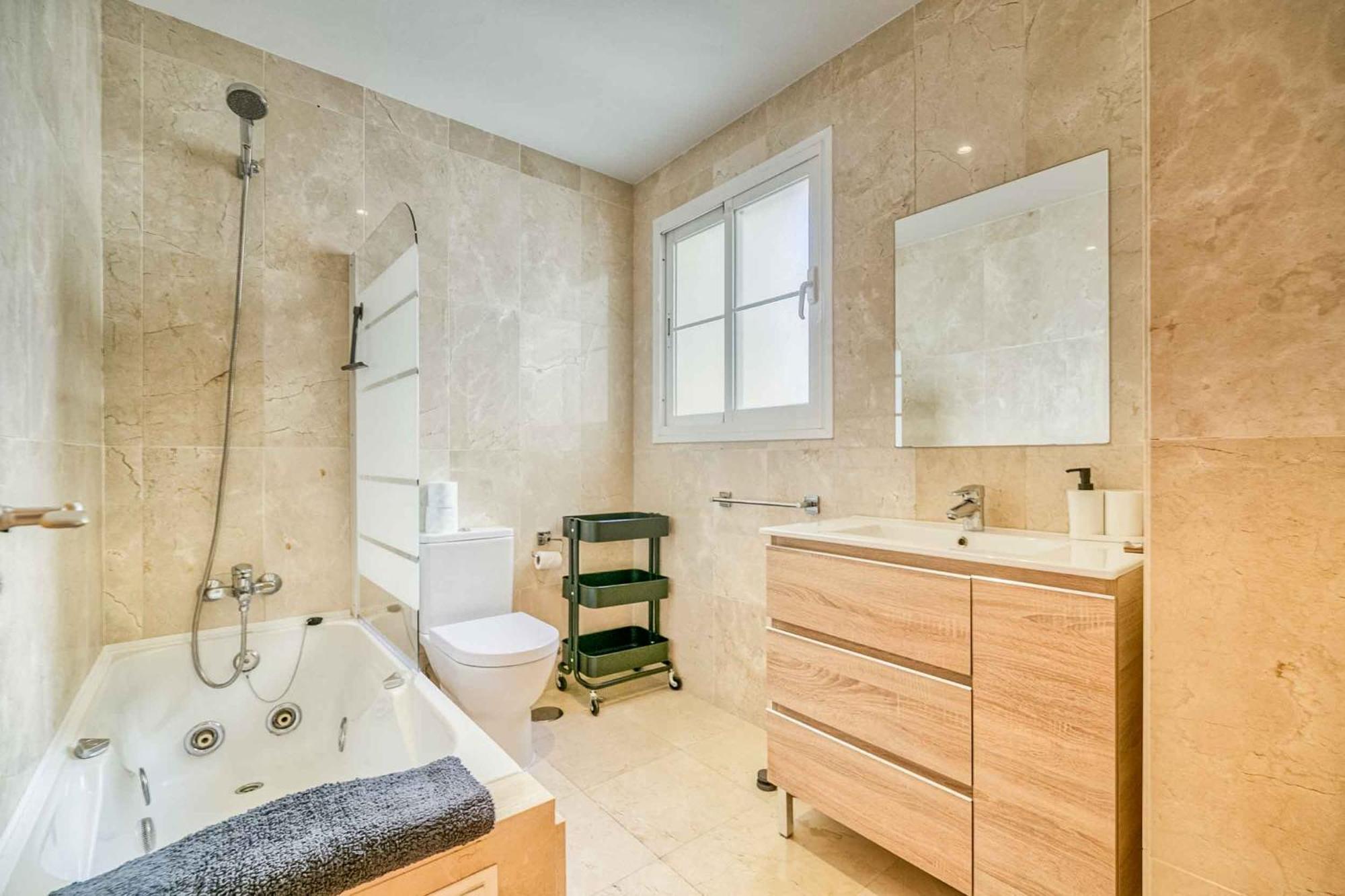 Apartment 116 - Penthouse With Views And Pool, 5min Away From Golf Course!
